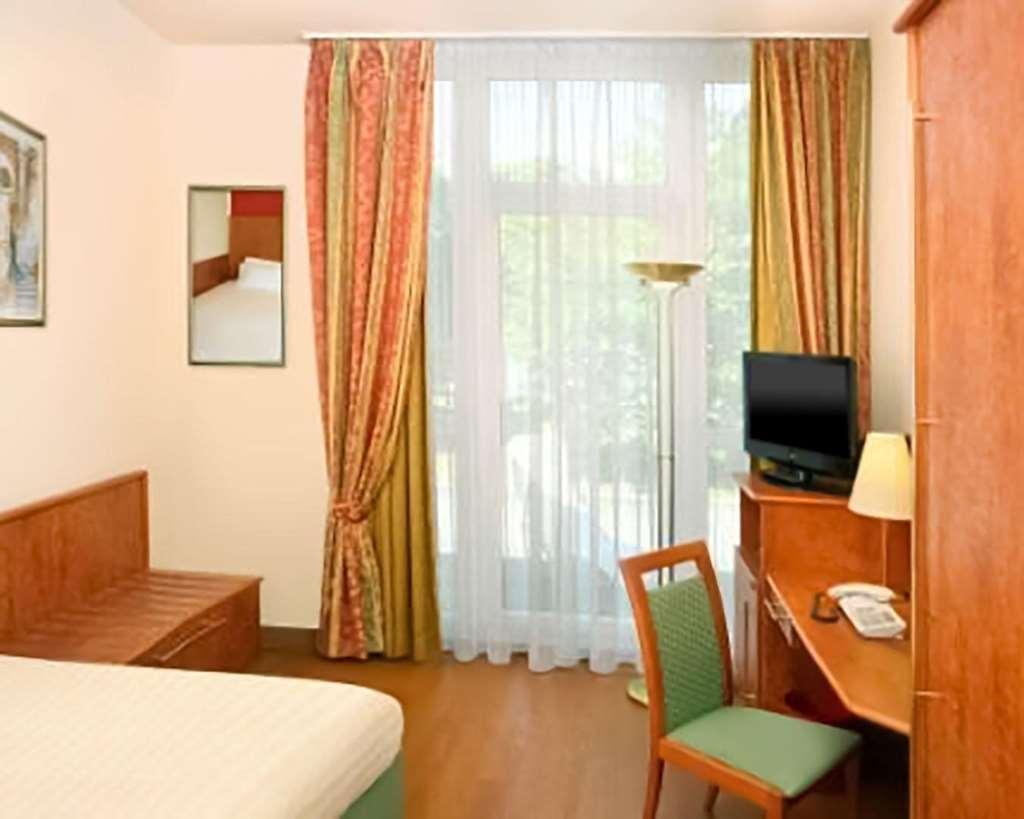 1, 2, Sleep Boardinghouse Unterschleissheim Zentrum חדר תמונה