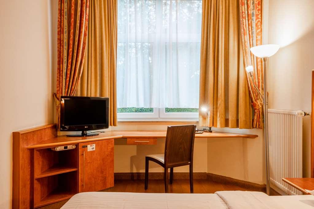 1, 2, Sleep Boardinghouse Unterschleissheim Zentrum חדר תמונה