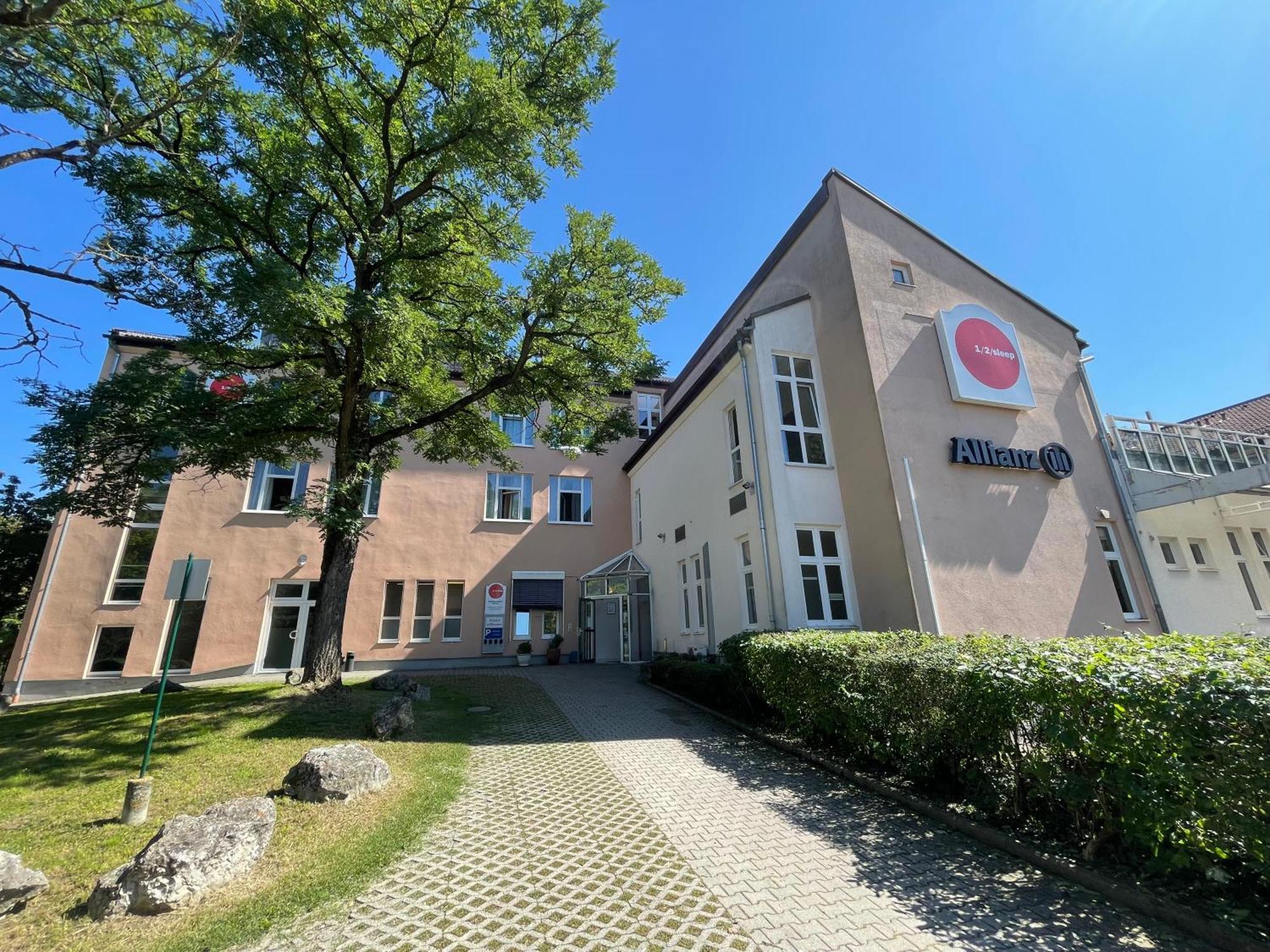 1, 2, Sleep Boardinghouse Unterschleissheim Zentrum מראה חיצוני תמונה