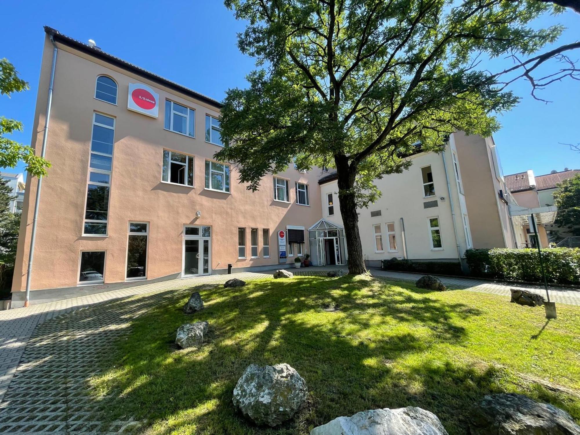 1, 2, Sleep Boardinghouse Unterschleissheim Zentrum מראה חיצוני תמונה