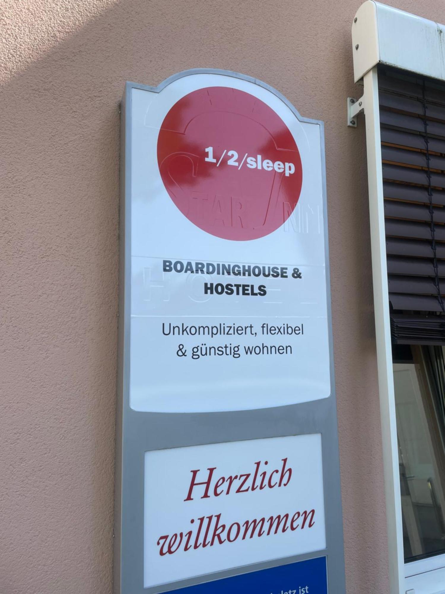 1, 2, Sleep Boardinghouse Unterschleissheim Zentrum מראה חיצוני תמונה