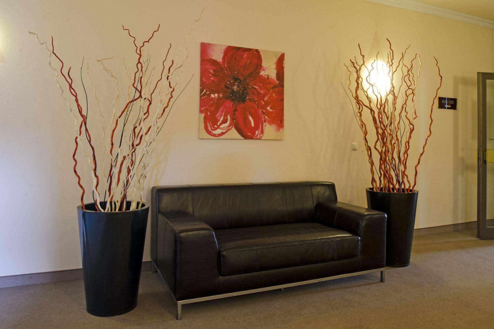 1, 2, Sleep Boardinghouse Unterschleissheim Zentrum מראה חיצוני תמונה