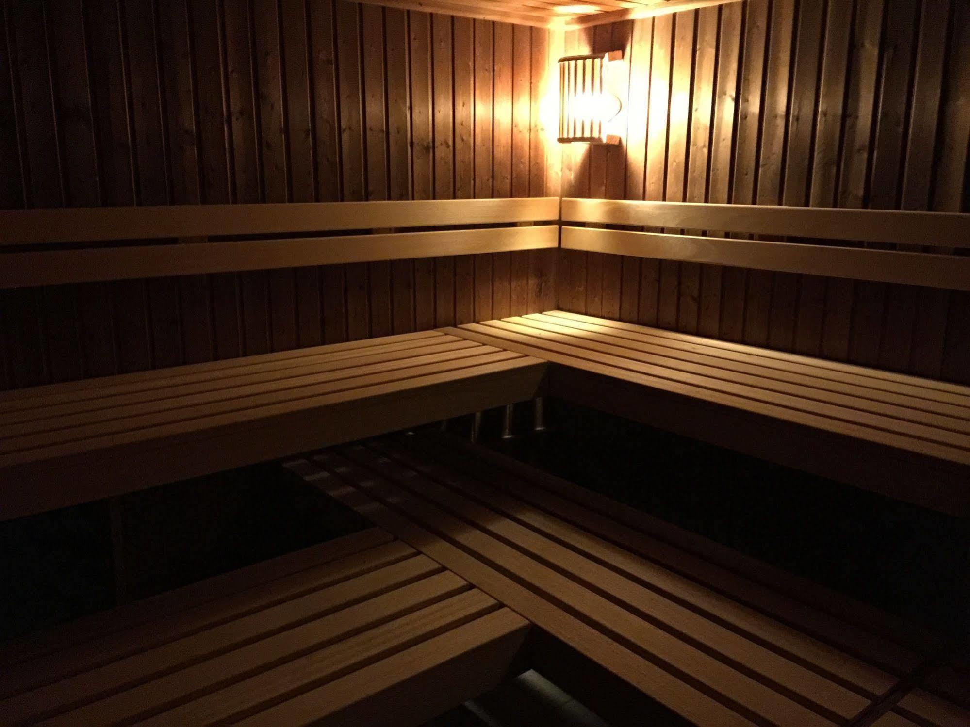 1, 2, Sleep Boardinghouse Unterschleissheim Zentrum מראה חיצוני תמונה