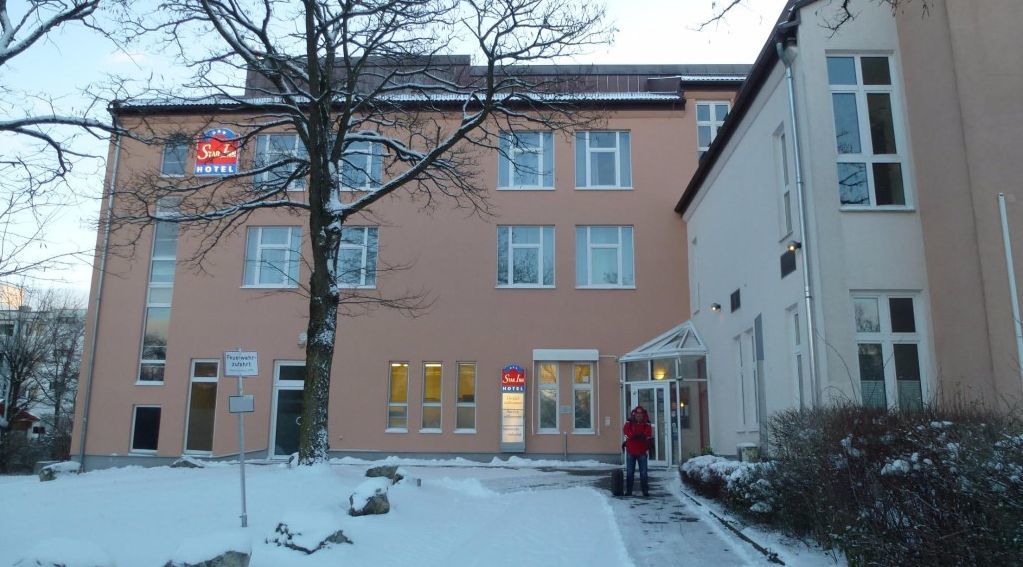 1, 2, Sleep Boardinghouse Unterschleissheim Zentrum מראה חיצוני תמונה